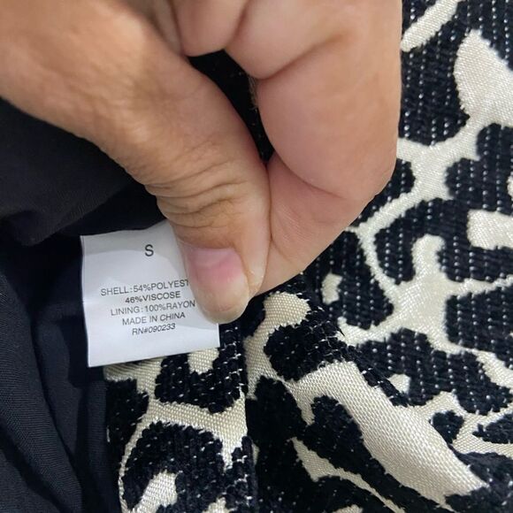 Kendall & Kylie texture leopard print mini skirt size small - Picture 6 of 11